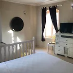 8 Lejlighedshotel