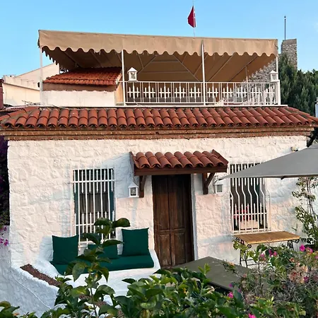 8 Ξενοδοχείο με διαμερίσματα