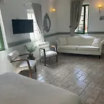 Aparthotel 8 4*