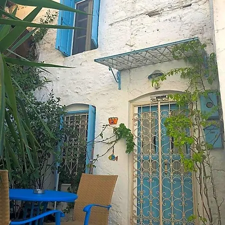 8 Aparthotel