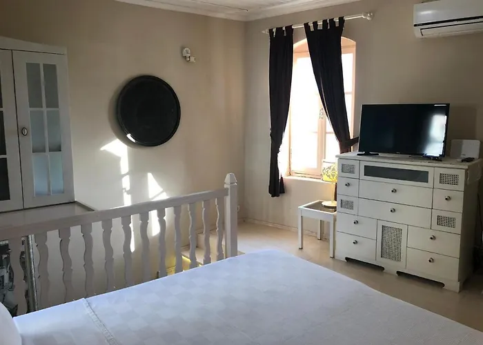 8 Hotel apartamentowy