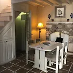 8 أودا 4* مرمريس