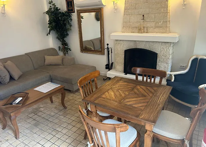 8 Ξενοδοχείο με διαμερίσματα Μαρμαρίς